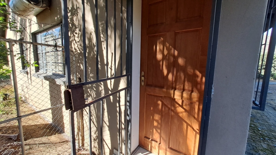7 Bedroom Property for Sale in Willows Free State